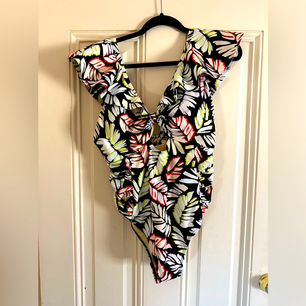 New Eloquii Bathsuit sz 16